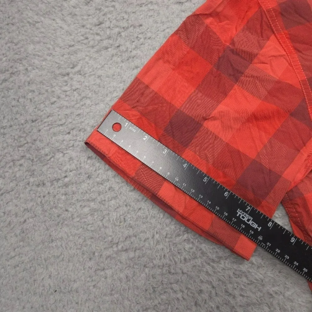 The North Face Monanock Shirt Mens Large Red Plaid Nylon Hiking Button Up